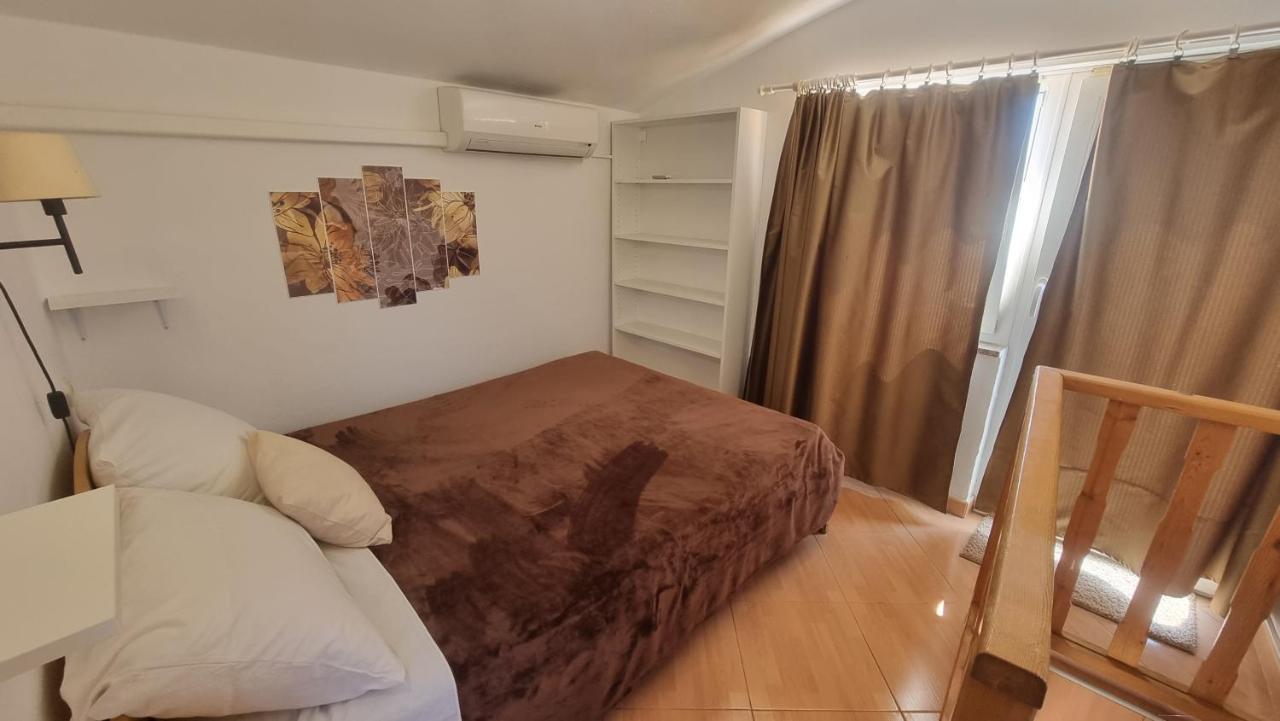 Apartment Igor With Balcony And Sea View Baška Dış mekan fotoğraf