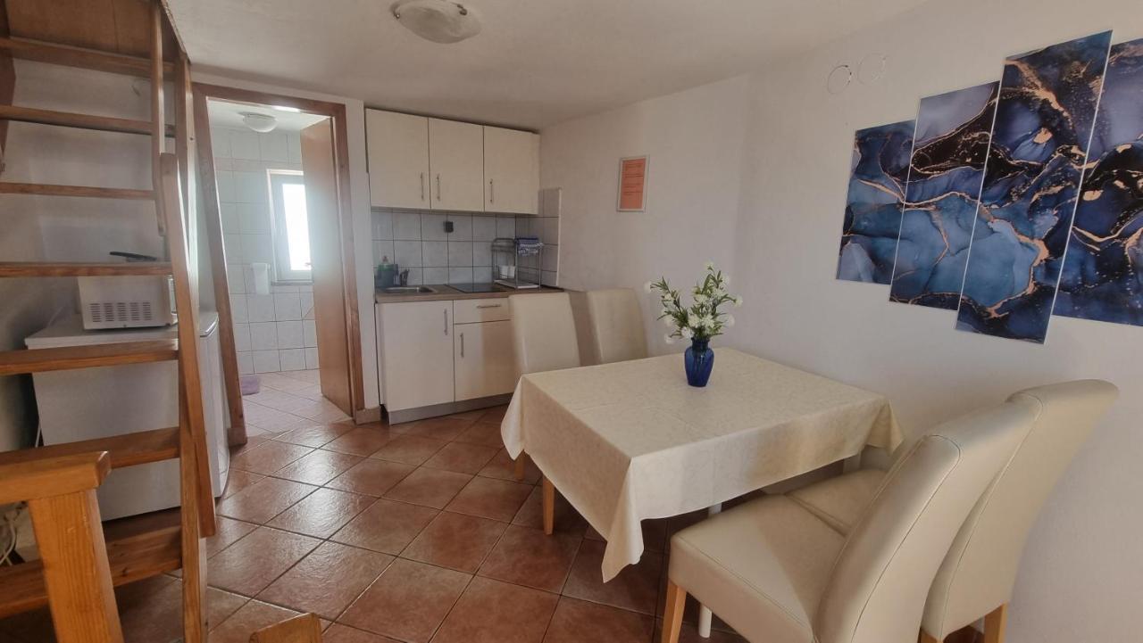Apartment Igor With Balcony And Sea View Baška Dış mekan fotoğraf